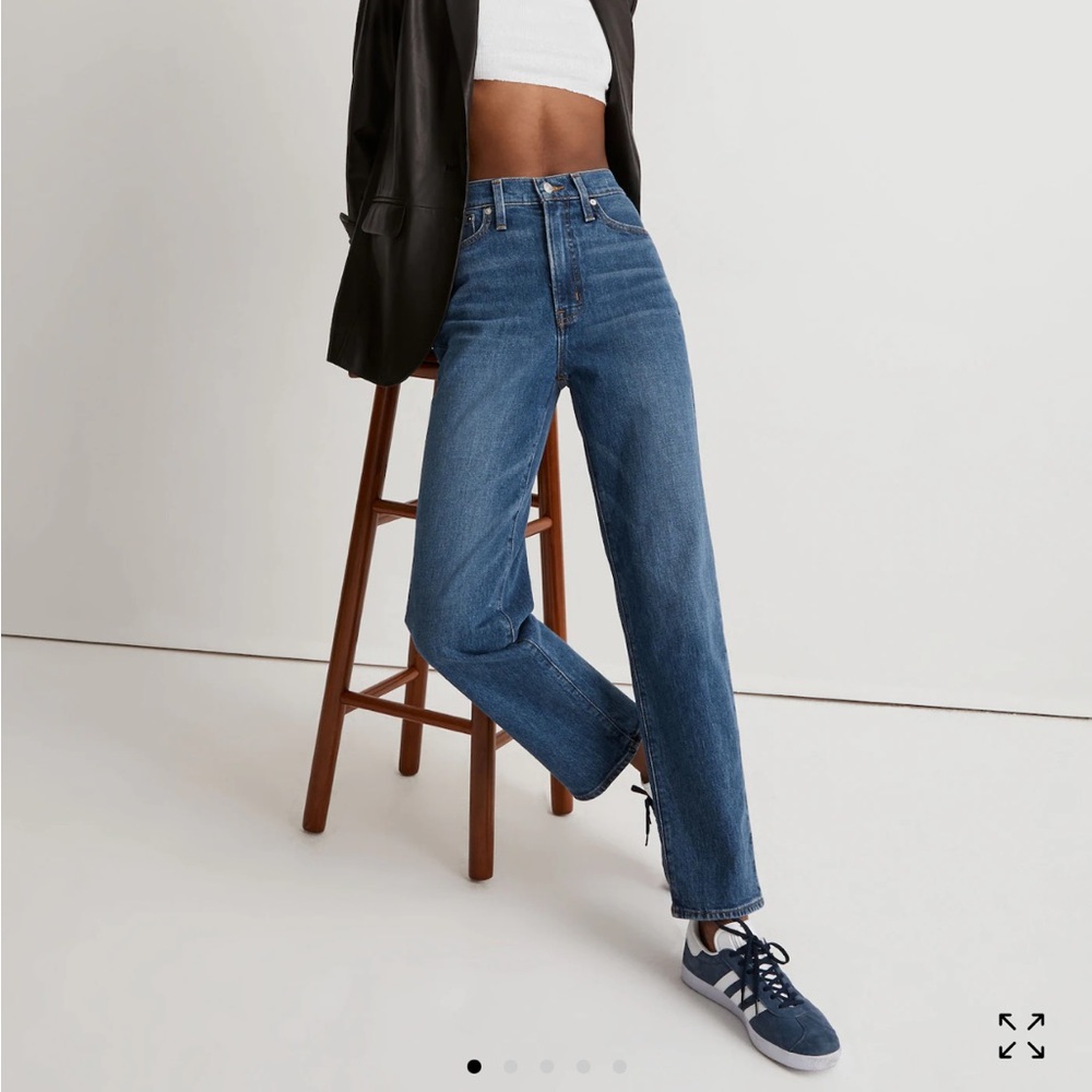Madewell Straight-Leg Jeans in Medium Blue